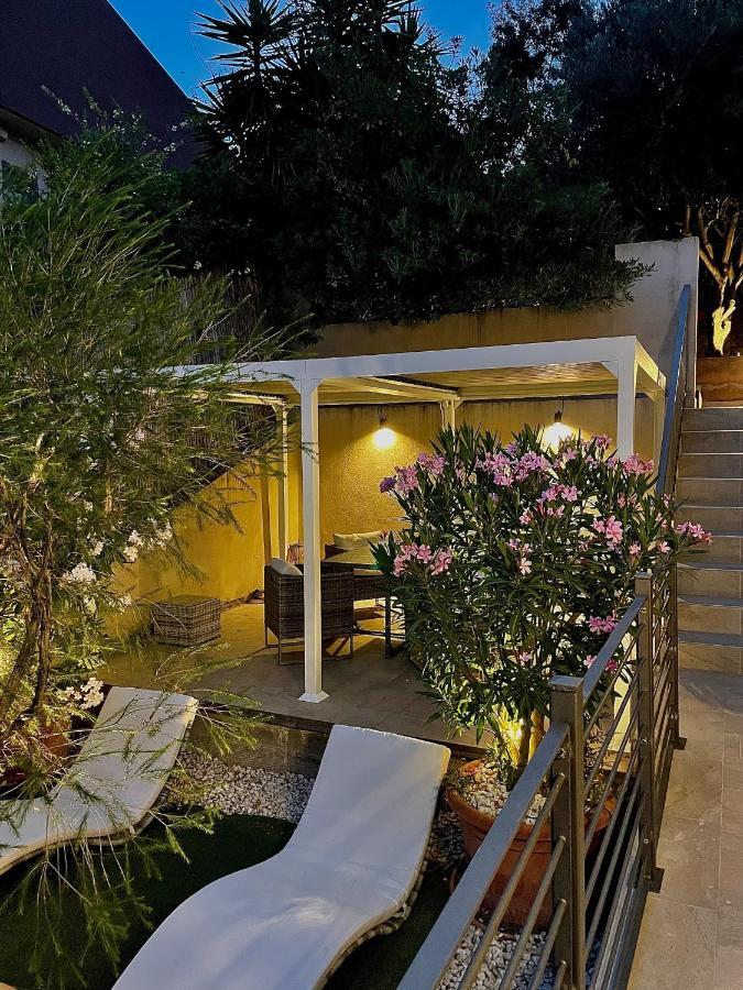 Al Poggio - Luxury Rooms Capoterra Esterno foto